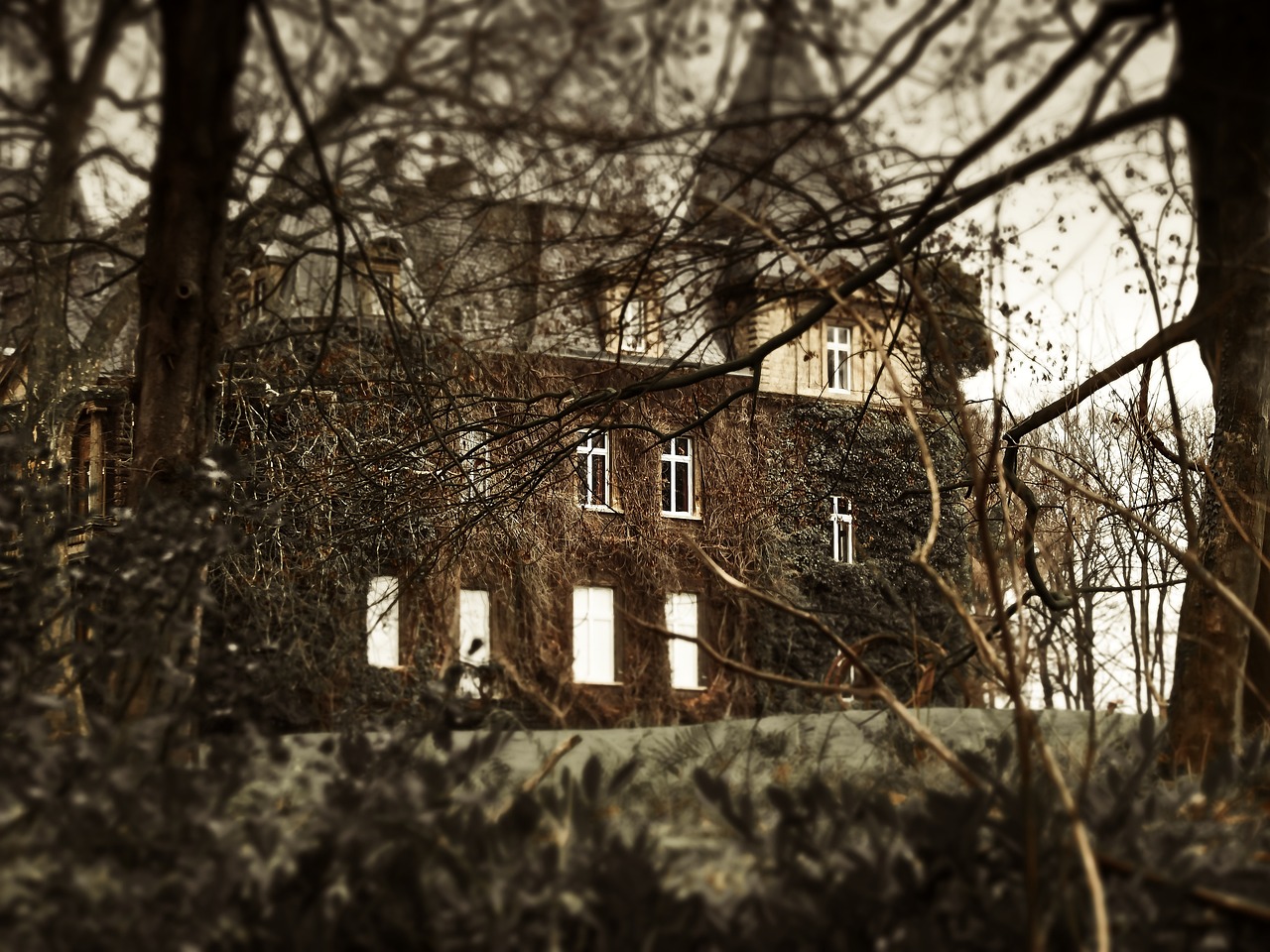 Haunted house 2.
